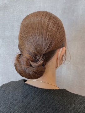 ルクール 東三条店(Le Coeur) 【ルクールヘアー齋藤拓郎】シニヨンまとめ髪シンプルスタイル♪