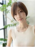 大人かわいい似合わせカットショートヘアシースルーバング小顔