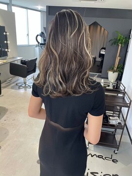 キング 高槻(K!ng) ハイライトカラーミルクティーベージュケアブリーチダブルカラー