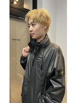 王道メンズスパイキーショートブロンドカラー