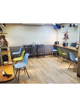 【1000円ヘアセット】ヘアセットのプロが手掛ける、崩れにくいセットで特別な一日を華やかに。