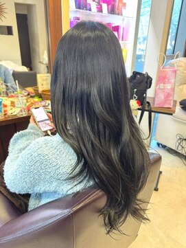 アルバ ヘアリゾート(ALBA) 黒髪/クラゲヘアー/オリーブグレー/小顔/ココアベージュ/三鷹