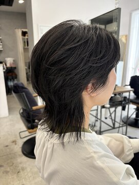 テラス トヨタ(Telasu Toyota) 黒髪ウルフレイヤーカット◎