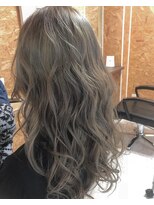 ハグ(Hug)&nbsp;[Hug][鹿沼]ハイブリーチ＊ミルクティーベージュ