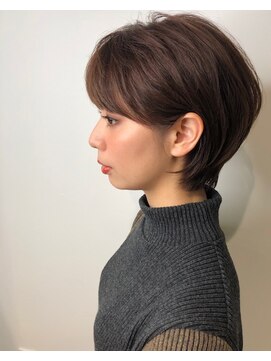 キートス(Kiitos) 【耳掛けおしゃれショートヘア】