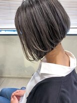 トルネード(TORNADO)&nbsp;外国人風ハイライトバレイヤージュショートボブ  グレージュ