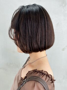 アイティー バイ アルバム 浦和店(IT by ALBUM) ナチュラルボブ_クールショートピンクベージュボブルフ_ba306392