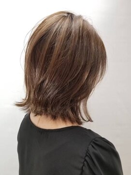 クオリス 上福岡店(QUALIS) アッシュベージュ/20代30代/くびれ/外ハネ/大人可愛い/TOKIO