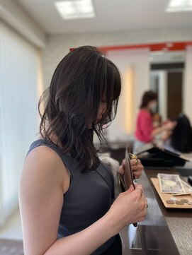 ルージュ 目白台店(ROUGE) 小顔カット/ミディアムレイヤー【護国寺駅.目白台】