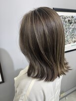 ヘアーアンドビューティーザ エフ(Hair Beauty the F)&nbsp;ハイライト＿オリーブ＿ベージュ