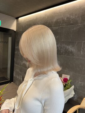 ユーザ(YUZA) ミルクティーブロンド