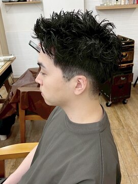 ネオリーブ クーロ メゾン 横浜(Neolive curro Maison) スパイキーショート　ニュアンスパーマ　MEN’S HAIR
