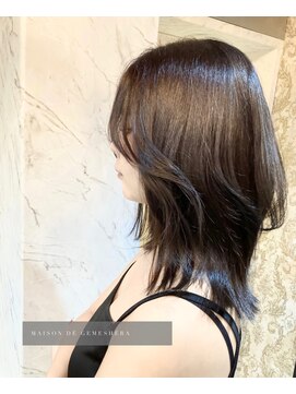 メゾン ドゥ ジェメシェラ(Maison de gemeshe'ra) 艶っぽいlayermidi. 韓国 至高のcut Olive grey