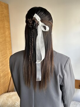 アクビー(AKuBii) カチモリハーフアップ