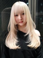 ソル バロール 表参道(SOL .valor) ホワイトブロンドレイヤーカット