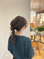 ルッツ(Lutz. hair design) ポニーテールアレンジ