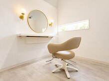 アンドザビューティ(AND THE BEAUTY)の雰囲気（完全個室のプライベート空間で長時間の施術もストレスフリー）