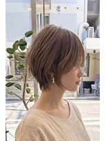 トレ(tre.)&nbsp;ミルクティーベージュの丸みハンサムショート