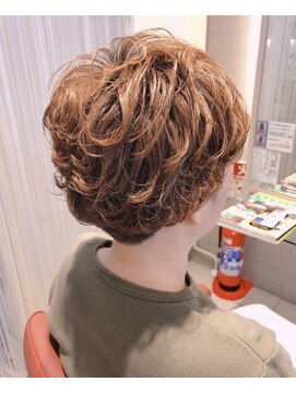 エム インターナショナル 春日部本店(EMU international) くるくるアニーパーマ