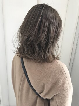 ヘアーデザイン シュシュ(hair design Chou Chou by Yone) 透け感ベージュ&外ハネゆる波ボブ♪