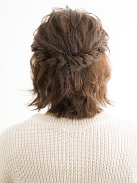 美容室ブロッサム ヘアセット（バック）