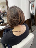 ムーブ(Moob)&nbsp;大人美人ボブ　襟足すっきり前下がりボブ【別府】