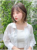 石塚／韓国風インナーカラーベージュくびれボブ10代20代30代新宿