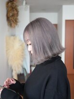 スタジオフィット(STUDIO FITTO) 外ハネした、グレージュカラーS