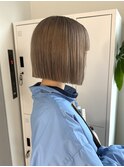 切りっぱなしボブミニボブハイトーンボブ/ミルクティーベージュ