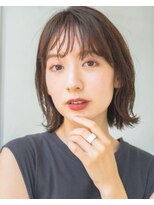 ノイカーム(noi Calm)&nbsp;顔周りレイヤーカットくびれヘアミルクティーベージュカラー