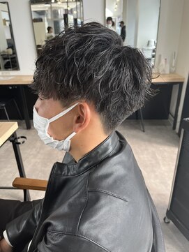 ジーニー 横浜(giinii) ツーブロックマッシュ　波巻きパーマ