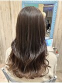 季節を選ばないナチュラルロング★ゆるふわスタイル♪