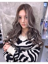 キング(K!ng)&nbsp;縮毛矯正髪質改善ハイライトレイヤーカット楠葉美容室エクステ