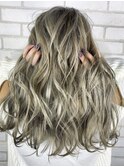 10代20代30代透明感ロングレイヤー艶髪シルバーブロンドベージュ