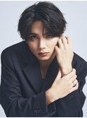 ニュアンスパーマ　センターパート　黒髪　毛流れパーマ