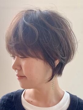 ヘアーアンドビューティー ザ ビー(Hair & Beauty the B) 、