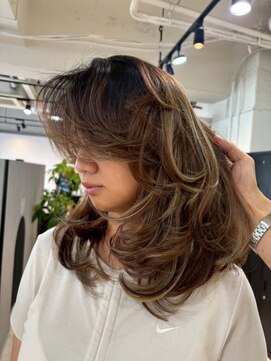 メリー オオサカ(Merly Osaka) レイヤーカット/似合わせカット