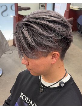 テンバイリップスヘアー(TEN by LIPPS hair) ホワイトシルバーアッシュバレイヤージュセンターパート