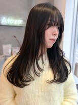 アトロ(Atoro)&nbsp;顔周り抜け感たっぷりレイヤーカット！