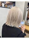 ホワイトベージュ