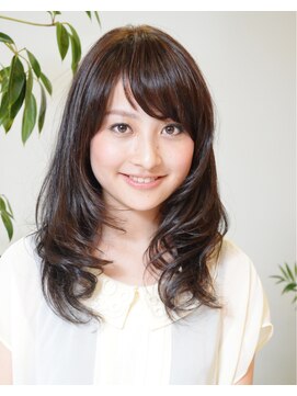 マティス 表参道(matiz) 黒髪でも大人可愛いナチュラルカール