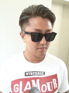 ヘアーデザイン シュシュ(hair design Chou Chou by Yone) ★chouchou★メンズ王道のグレージュ×ツーブロック♪