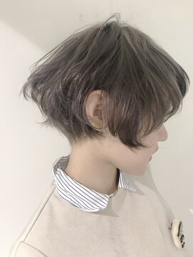 チクロヘアー(Ticro hair) ticro大石　グレージュショートマッシュ,外国人風
