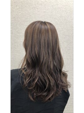 ビューティーサロン コマ(koma) 大人セミロング☆ハイライトカラー