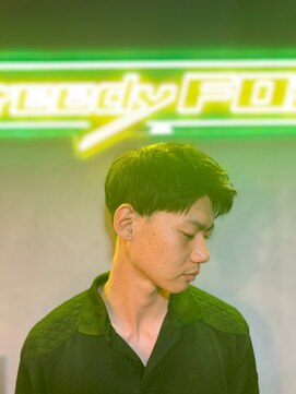 グリーディーフォックス 代々木(Greedy FOX) 韓国マッシュ/センタ-パ-ト/ツイストスパイラル/スキンフェード