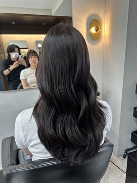 アフロディーテギンザ 神保町(APHRODITE GINZA) カール/セミディ/シアーカラー/姫カット［御茶ノ水/神保町］