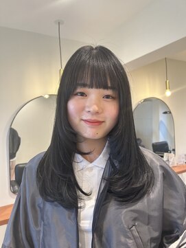 ガーランド (Garland) レイヤーカット/暖色カラー/シースルー/原宿明治神宮前