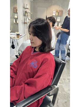 ラック(LUCK) レイヤーぱっつん前髪ステップボーンカットシルキー船橋/韓国