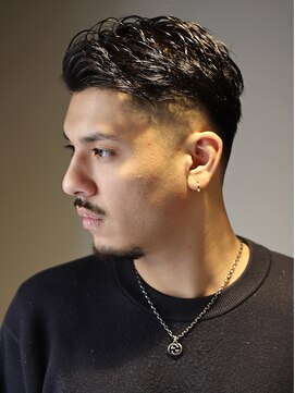 ポルテオムプレス(PORTE HOMME PRES) 【ポルテオム】バーバースタイルフェードカット刈り上げショート