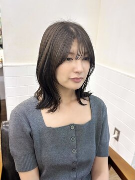 ネオリーブ クーロ(Neolive curro) 小顔顔まわり×レイヤー　　　縮毛矯正/丸型卵型